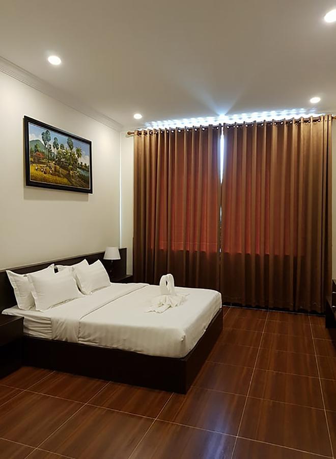 Apple Hotel Two - Near Phnom Penh Airport Bagian luar foto
