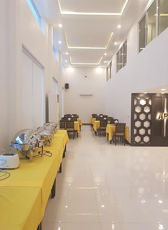 Apple Hotel Two - Near Phnom Penh Airport Bagian luar foto