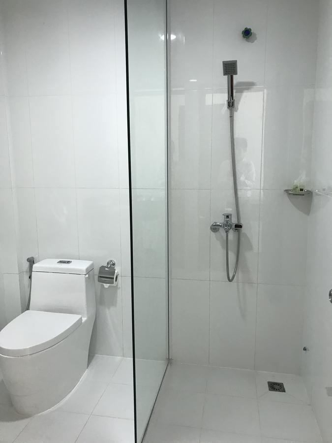 Apple Hotel Two - Near Phnom Penh Airport Bagian luar foto